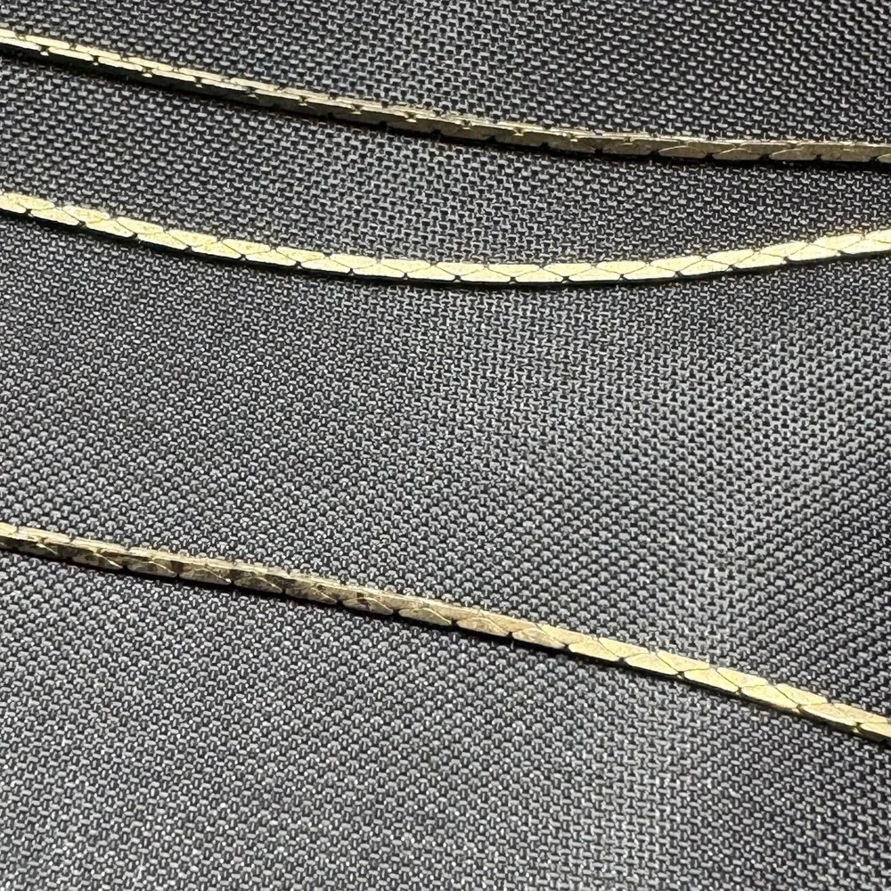N/A gold tone